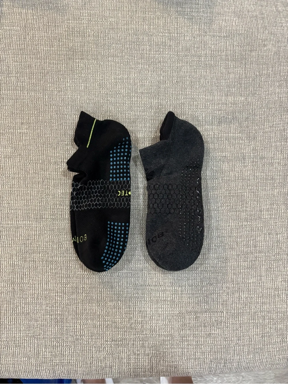 Bombas ankle gripper socks Non-Slip Low-Cut Socks - Black pack of 2 size M